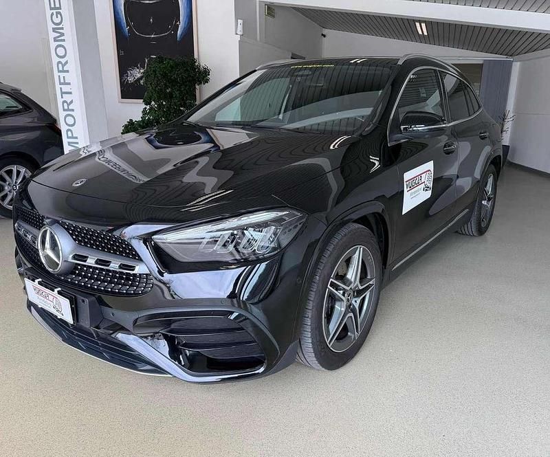 Usata Mercedes GLA180 AMG Line Premium 136 CV (100 kW) 2025 Nero SUV