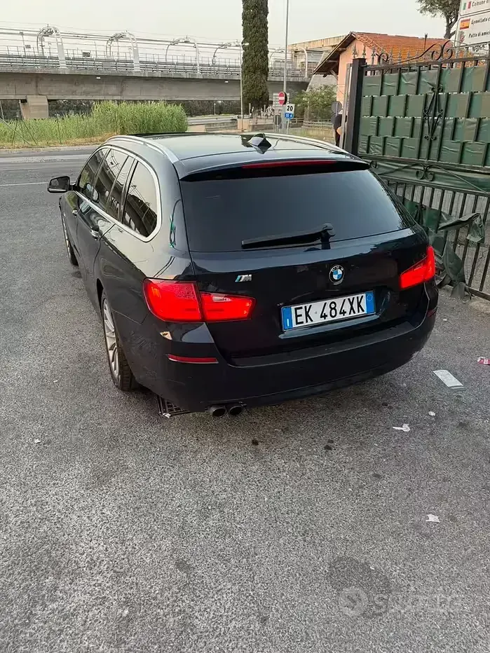 Usata BMW 520 184 CV (135 kW) 2012 Nero Station wagon