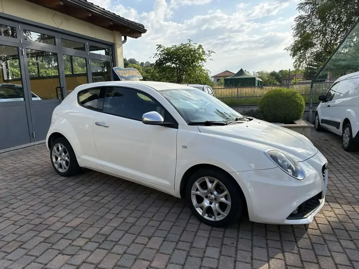 Usata Alfa Romeo MiTo 95 CV (69 kW) 2016 Other Utilitaria