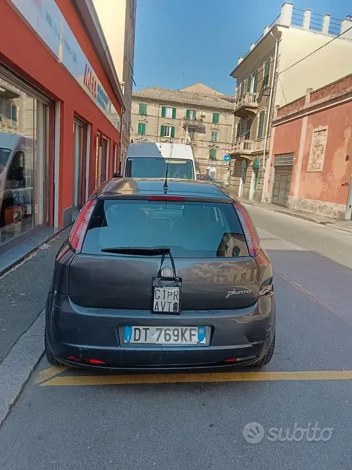 Usata Fiat Grande Punto 65 CV (47 kW) 2009 Grigio Utilitaria