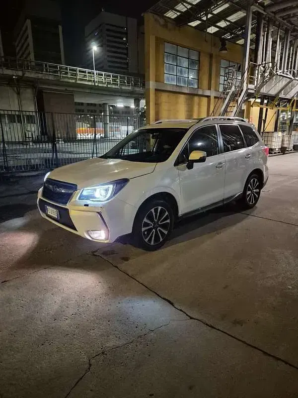 Usata Subaru Forester Sport 147 CV (108 kW) 2016 Bianco SUV