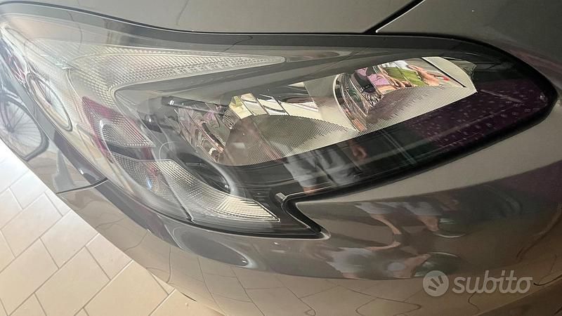 Grigio Usata 2015 Opel Corsa Tre volumi | 8000 € - Immagine 1/4