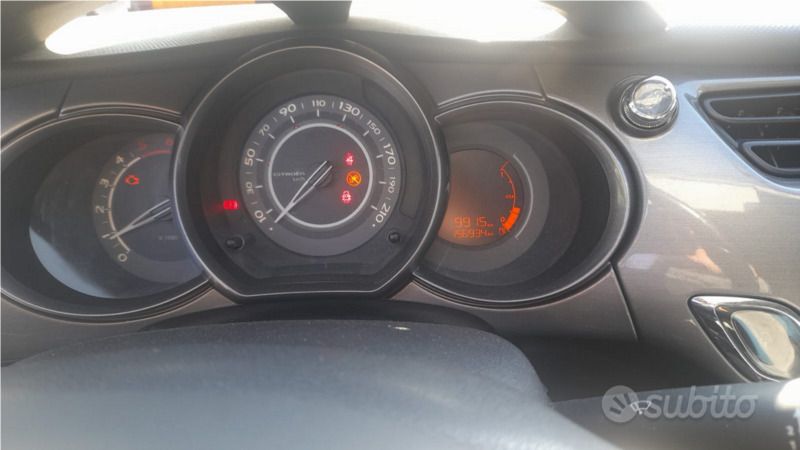 Nero Usata 2010 Citroën C3 Due volumi | 3500 € - Immagine 1/4