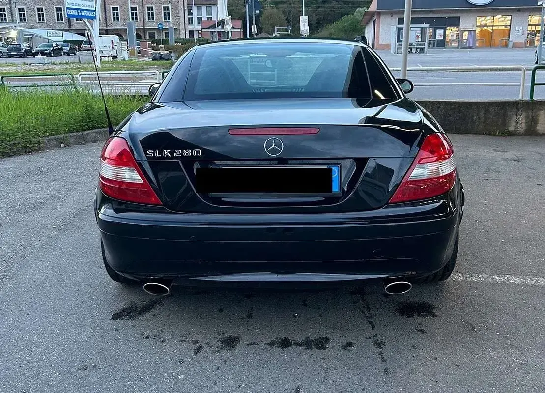 Usata Mercedes SLK280 231 CV (169 kW) 2025 Nero Cabrio