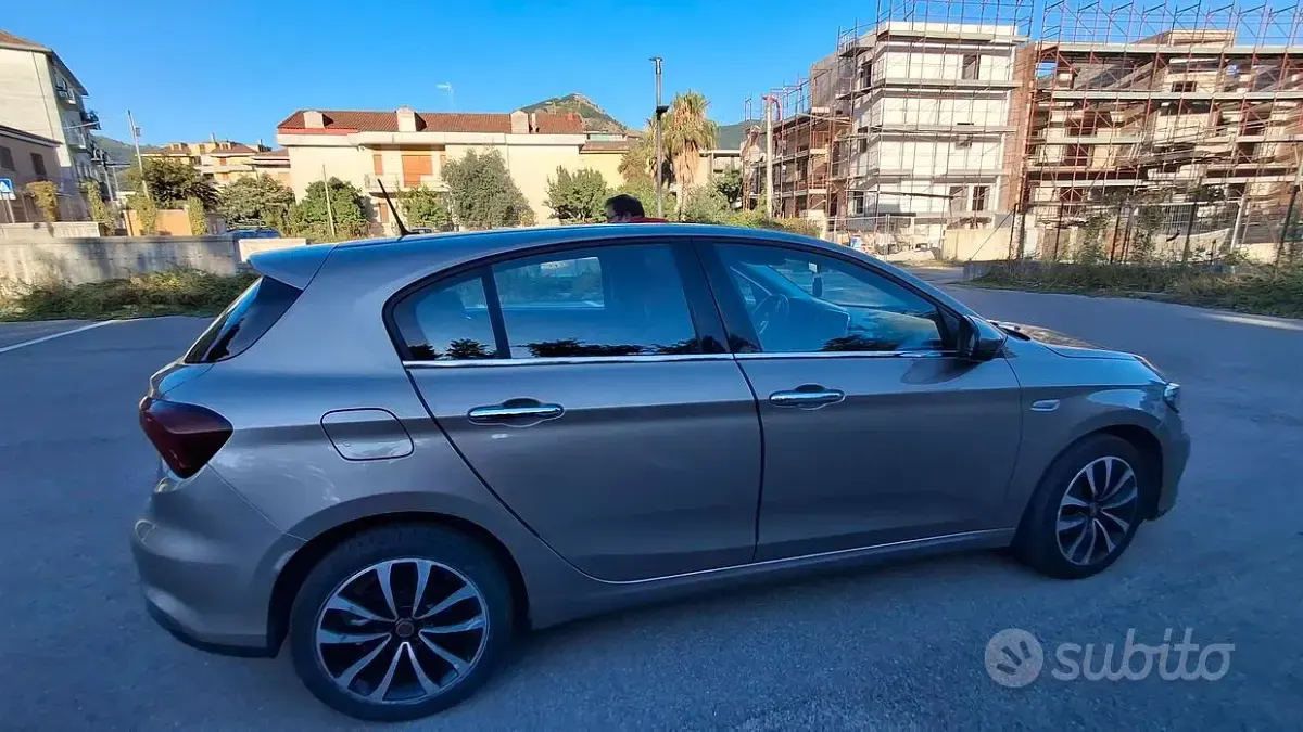 Usata Fiat Tipo 2017 Marrone Berlina
