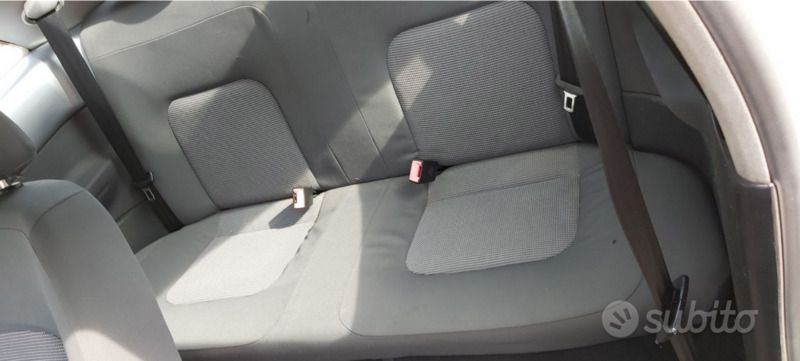 Usata VW Beetle 101 CV (74 kW) 2003 Grigio Utilitaria