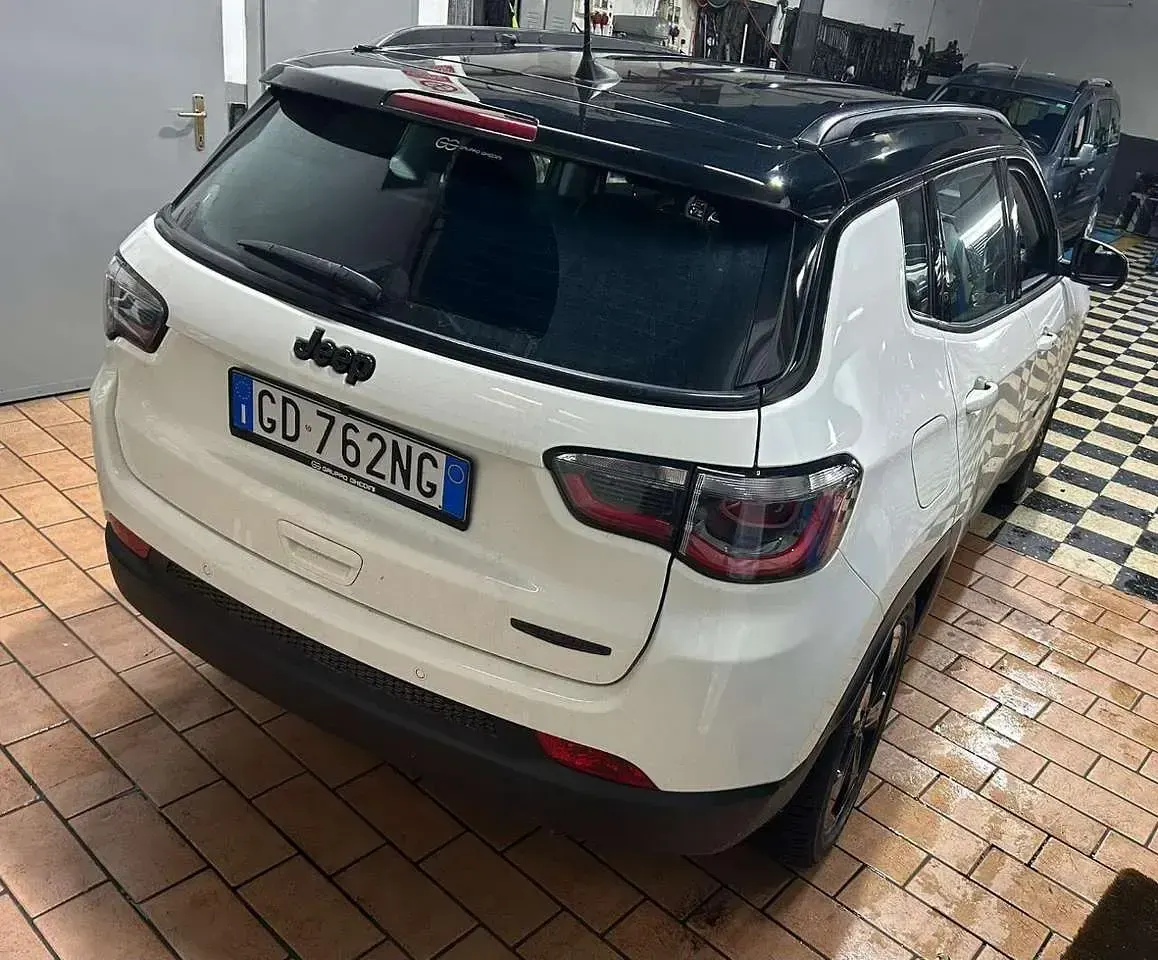 Usata Jeep Compass Limited 120 CV (88 kW) 2021 Alpine white/tetto nero SUV
