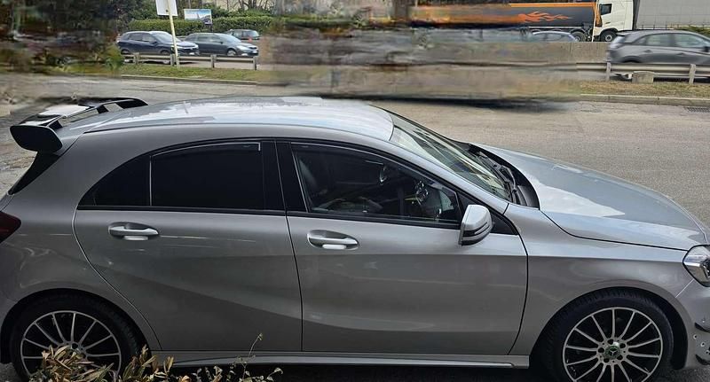 Usata Mercedes A200 Executive 136 CV (100 kW) 2018 Argento Berlina