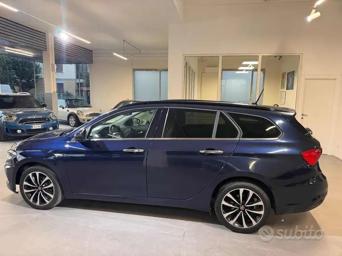 Usata Fiat Tipo Lounge 120 CV (88 kW) 2017 Blu Station wagon