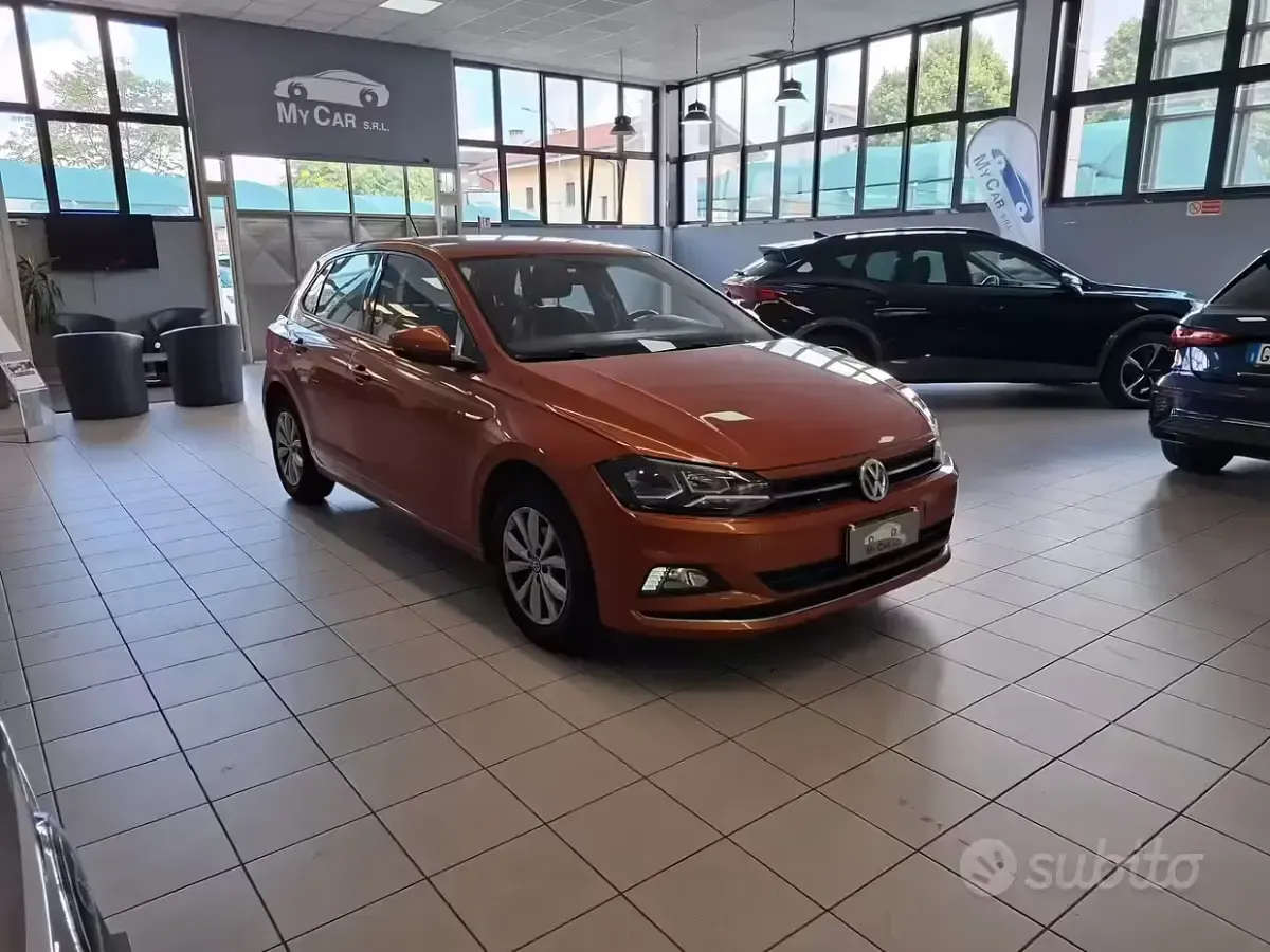 Usata VW Polo 95 CV (69 kW) 2018 Arancione Utilitaria