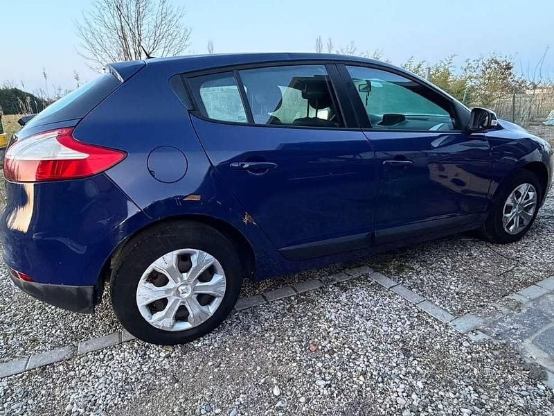Usata Renault Mégane III 90 CV (66 kW) 2010 Berlina