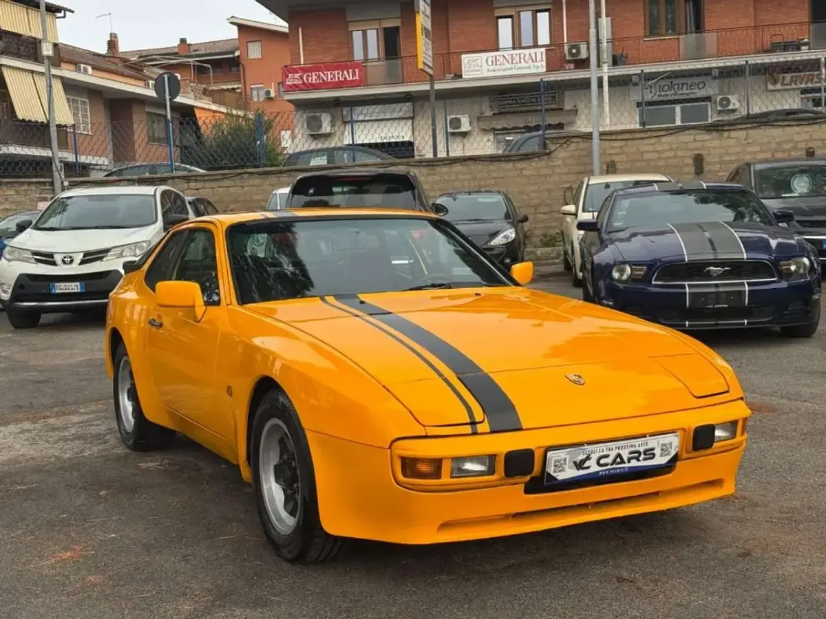 Usata Porsche 944 163 CV (119 kW) 1982 Giallo Coupé