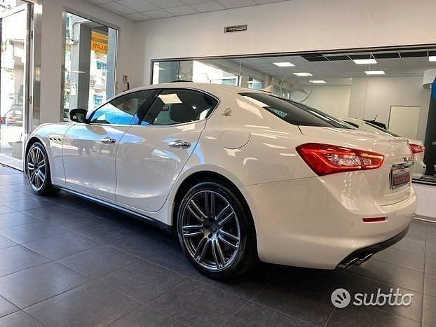Usata Maserati Ghibli GranLusso 275 CV (202 kW) 2017 Bianco Berlina
