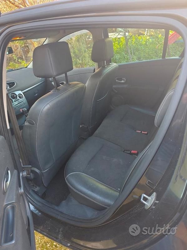 Usata Renault Clio II 85 CV (62 kW) 2008 Nero Berlina