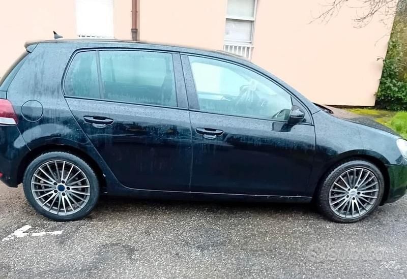 Usata VW Golf VI Comfortline 140 CV (102 kW) 2009 Nero Utilitaria