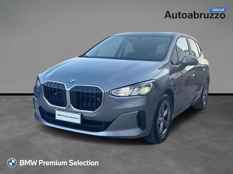 Grigio Usata 2022 BMW 218 Active Tourer Comfort Edition Monovolume | 27.500 € (Cara) - Immagine 1/4