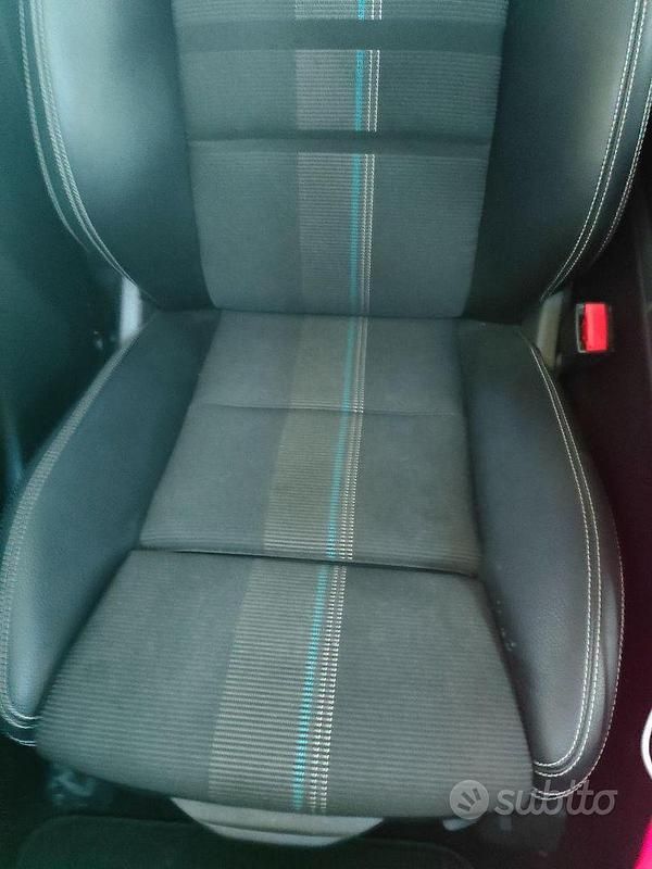 Usata Mercedes CLA200 Shooting Brake 136 CV (100 kW) 2017 Nero Station wagon