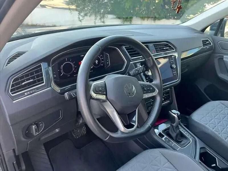 Usata VW Tiguan Life 150 CV (110 kW) 2021 Grigio SUV