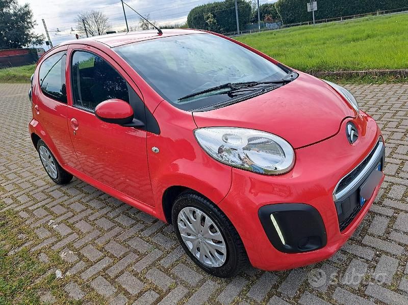 Usata Citroën C1 68 CV (50 kW) 2013 Rosso Utilitaria