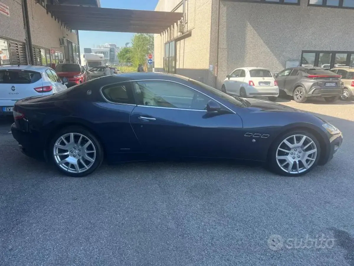 Usata Maserati Granturismo 405 CV (297 kW) 2007 Blu Coupé