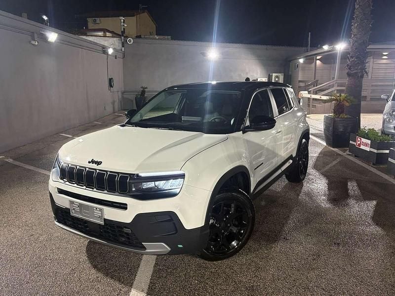 Usata Jeep Avenger Altitude 101 CV (74 kW) 2025 Bianco SUV