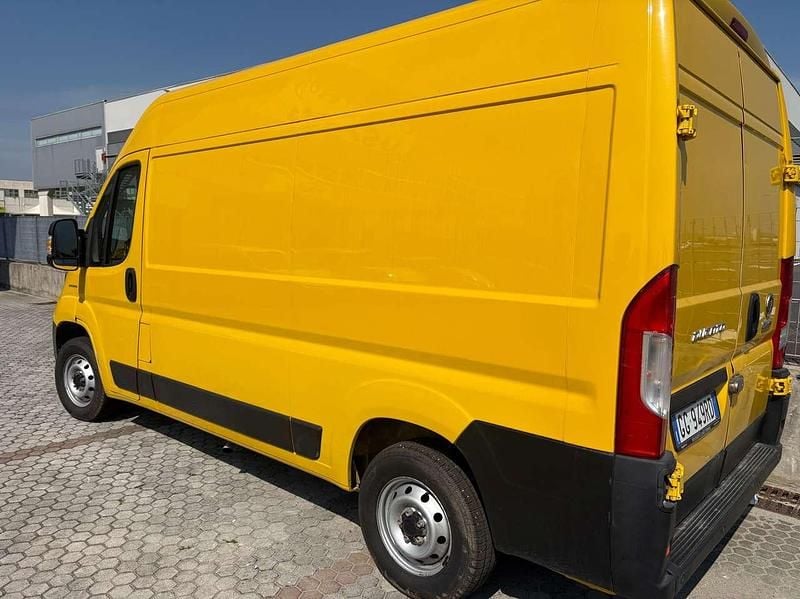 Usata Fiat Ducato 33 120 CV (88 kW) 2021 Giallo Furgone