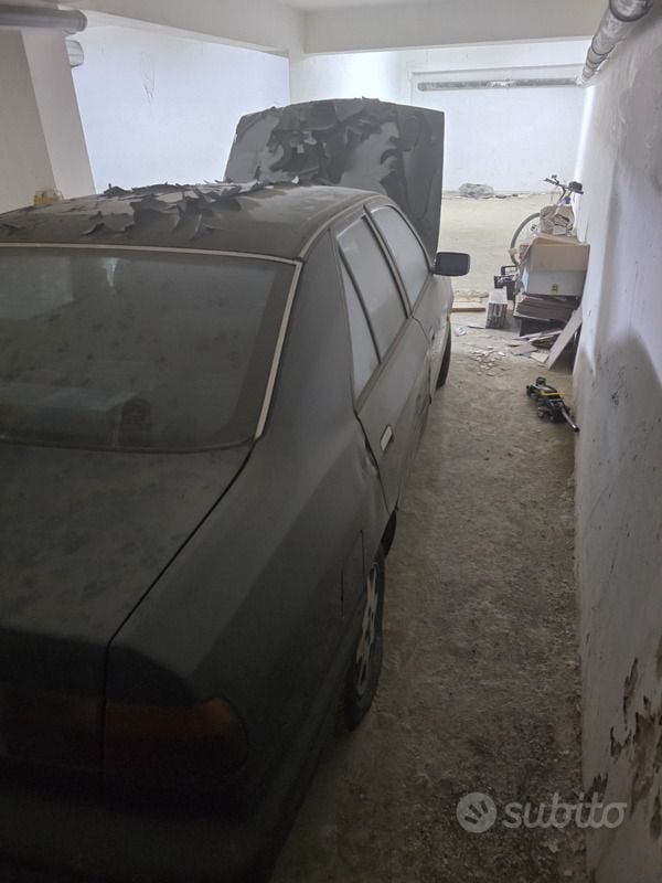 Usata Lancia Dedra 90 CV (66 kW) 1990 Verde Berlina