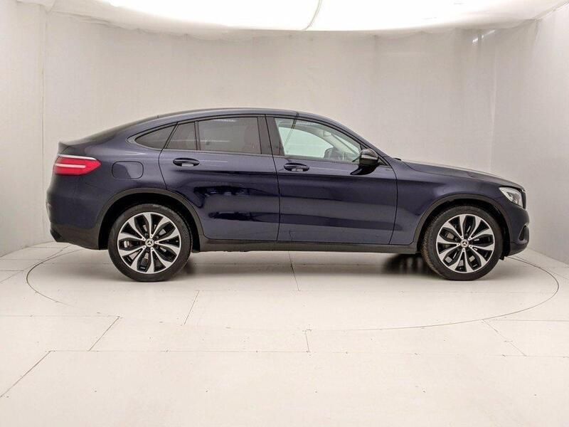 Usata Mercedes GLC220 Sport 170 CV (125 kW) 2017 Blu/azzurro SUV