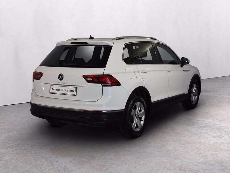 Usata VW Tiguan Elegance 150 CV (110 kW) 2021 Grigio SUV