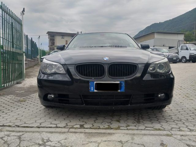 Nero Usata 2007 BMW 525 Station wagon | 4200 € - Immagine 1/4