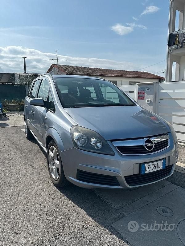 Usata Opel Zafira Enjoy 120 CV (88 kW) 2007 Grigio Monovolume