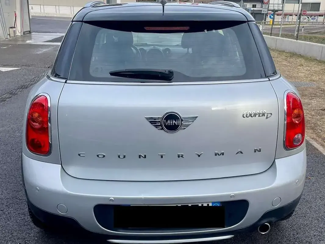 Usata Mini Cooper D Countryman Business 111 CV (81 kW) 2015 Argento SUV