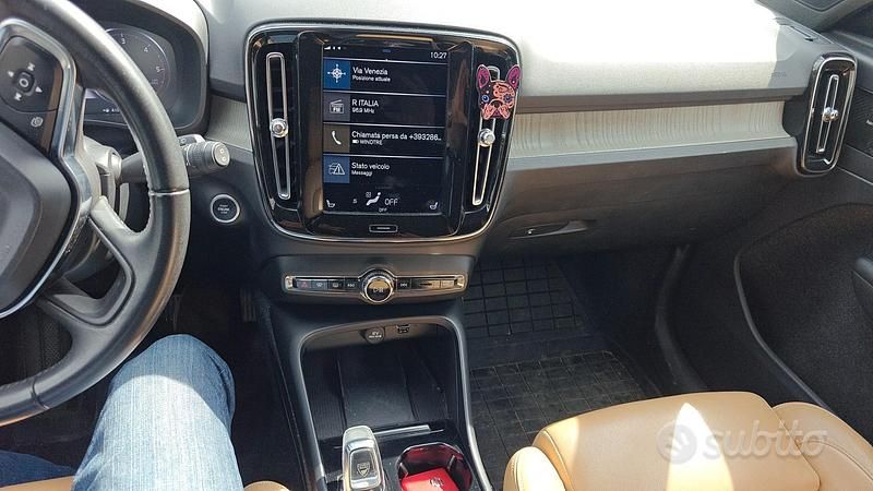 Usata Volvo XC40 150 CV (110 kW) 2019 Marrone SUV
