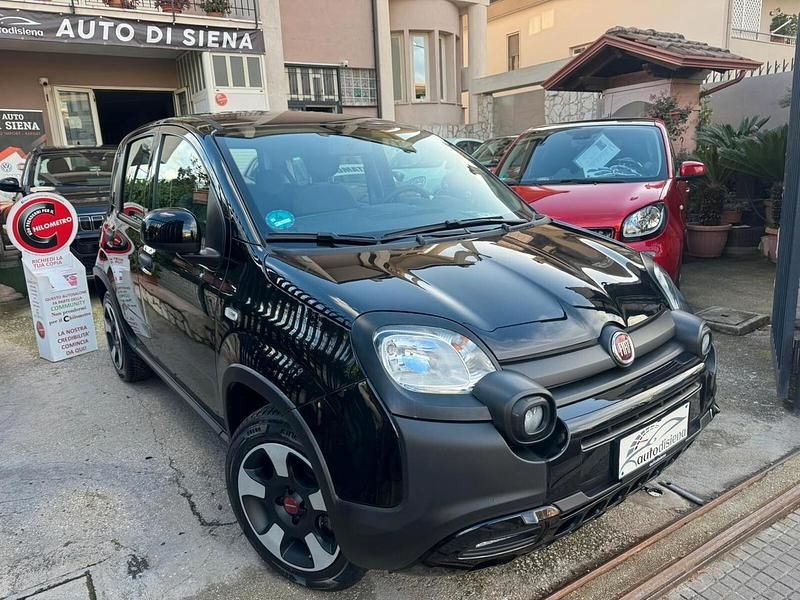 Usata Fiat Panda Cross Cross 69 CV (50 kW) 2023 Nero Utilitaria