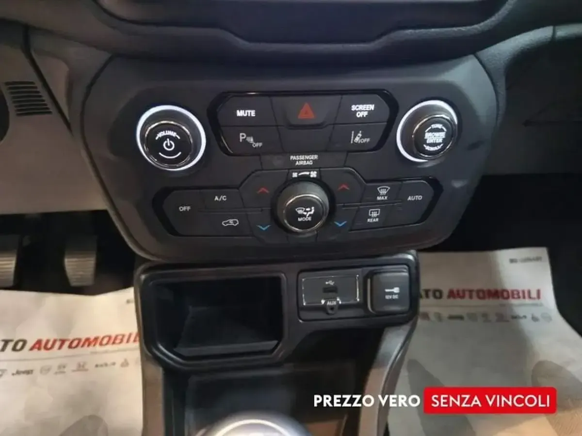 Usata Jeep Renegade Limited 130 CV (95 kW) 2023 Rosso SUV