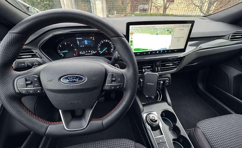 Usata Ford Focus ST-Line 116 CV (85 kW) 2023 Grigio Berlina