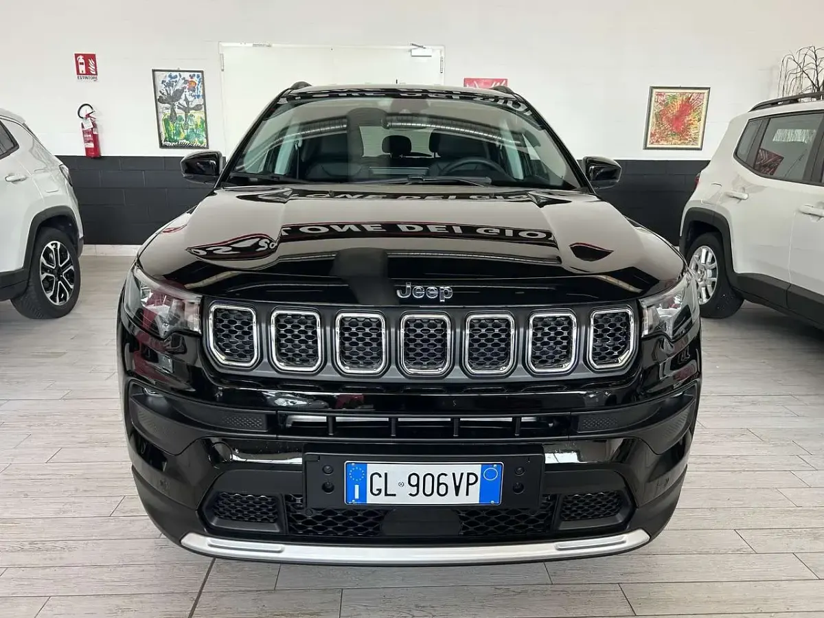 Usata Jeep Compass 131 CV (96 kW) 2022 Solid black SUV