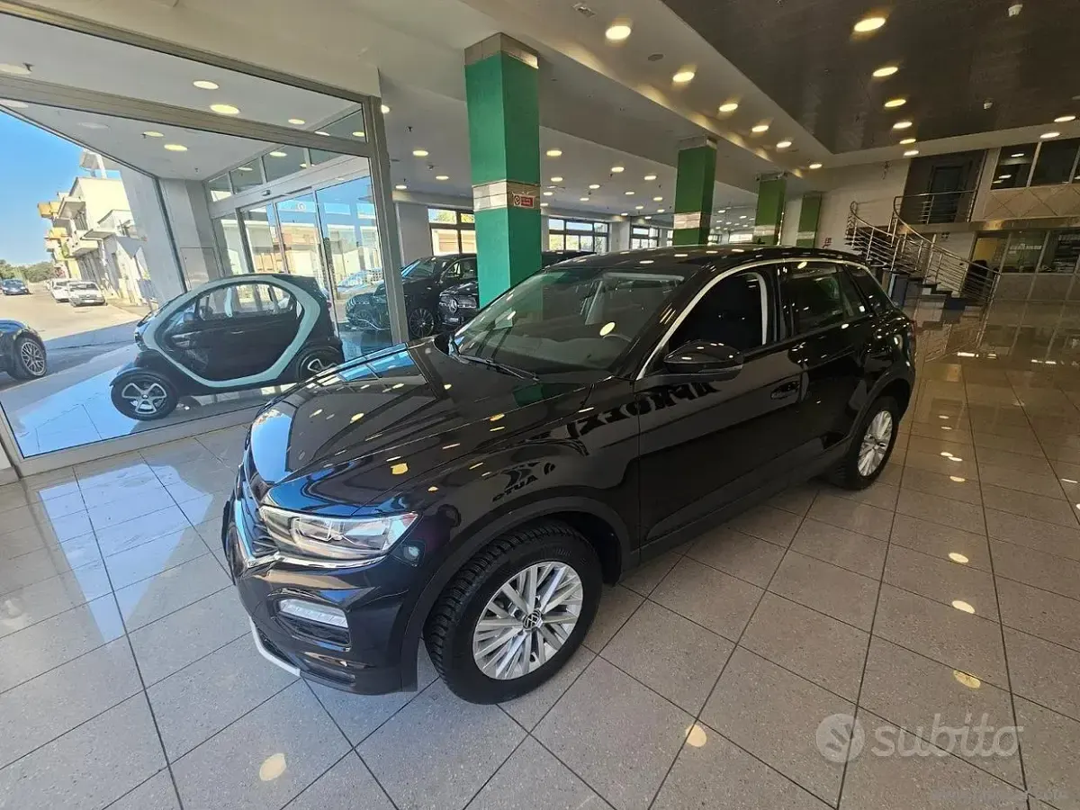 Usata VW T-Roc Style 150 CV (110 kW) 2022 Nero SUV