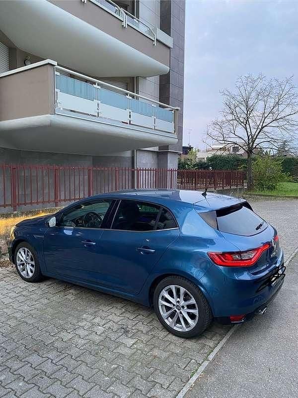 Usata Renault Mégane IV Business 110 CV (80 kW) 2017 Berlina