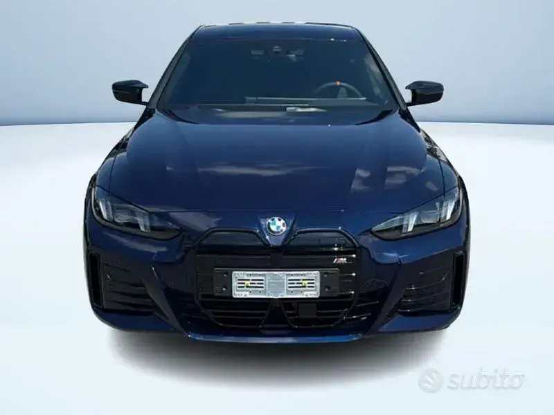Nuova BMW i4 M Sport 442 kW (601 CV) 2026 Bluazzurro Berlina