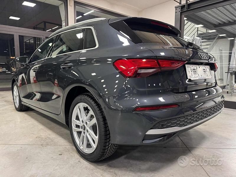 Neu Audi A3 Advanced 150 PS (110 kW) 2025 Grau Limousine