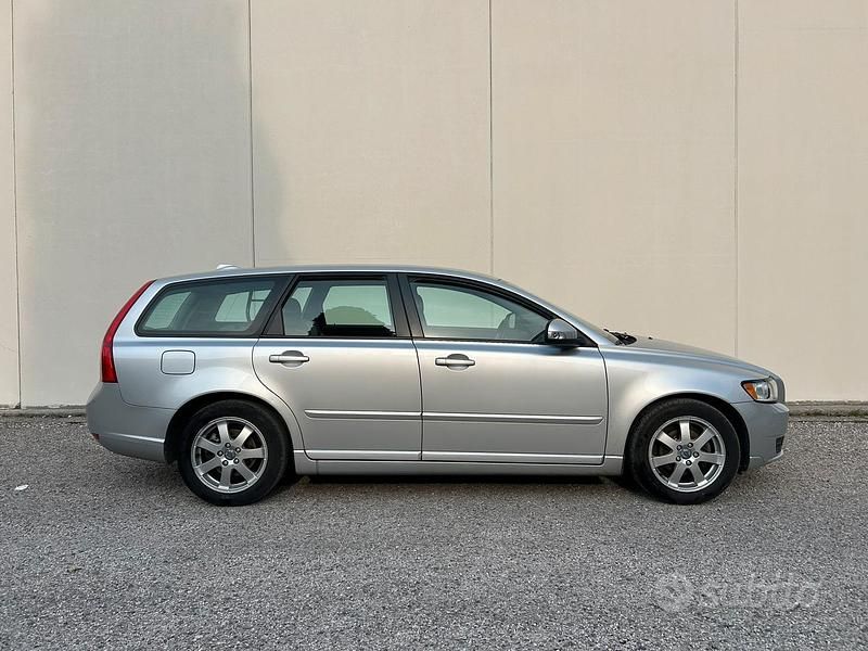Usata Volvo V50 109 CV (80 kW) 2011 Station wagon