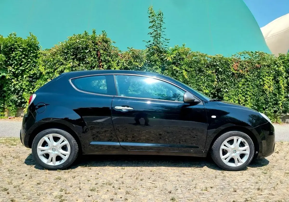 Usata Alfa Romeo MiTo 77 CV (56 kW) 2012 Nero Utilitaria