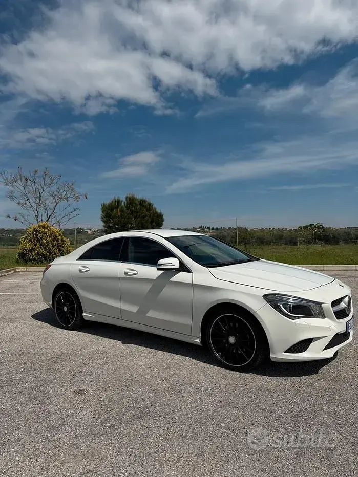 Usata Mercedes CLA200 Premium 136 CV (100 kW) 2016 Coupé