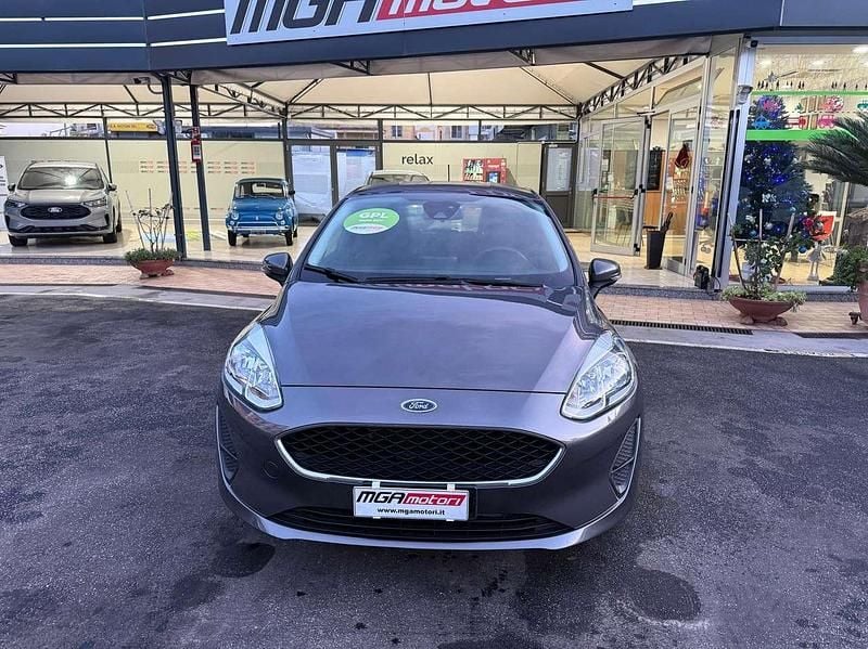 Usata Ford Fiesta 75 CV (55 kW) 2019 Grigio Utilitaria