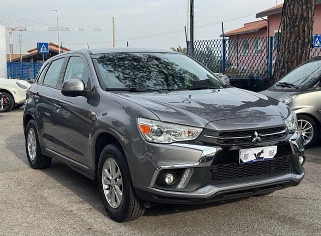 Begagnad Mitsubishi ASX 117 HK (86 kW) 2019 Grå SUV