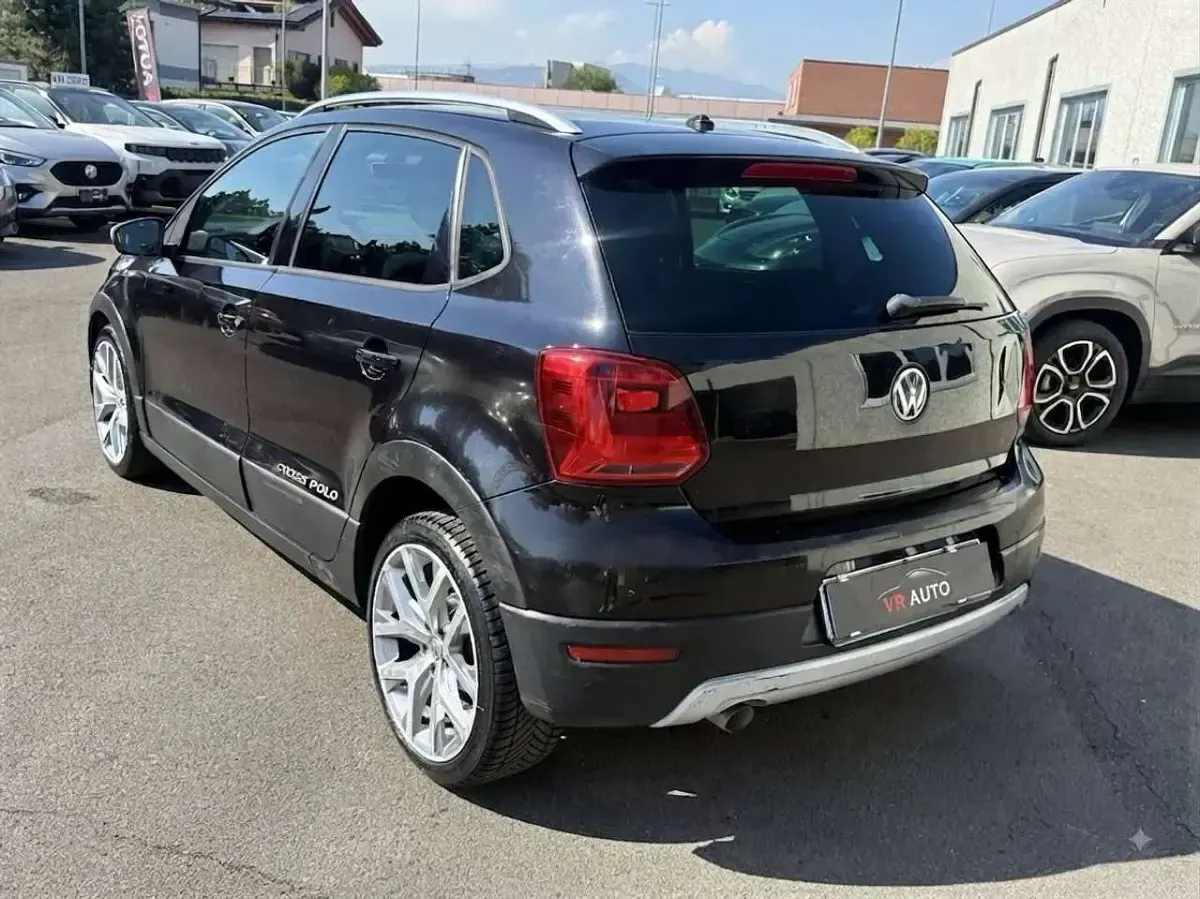 Usata VW Polo Cross 90 CV (66 kW) 2016 Nero Utilitaria