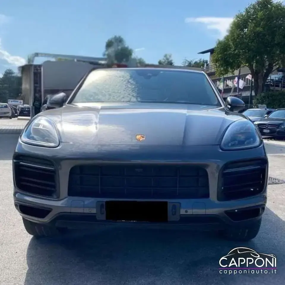 Usata Porsche Cayenne 340 CV (250 kW) 2021 Grigio SUV