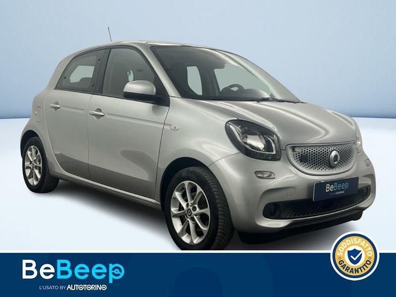 Usata Smart ForFour Electric Drive Passion 60 kW (82 CV) 2020 Argento metallizzato Utilitaria