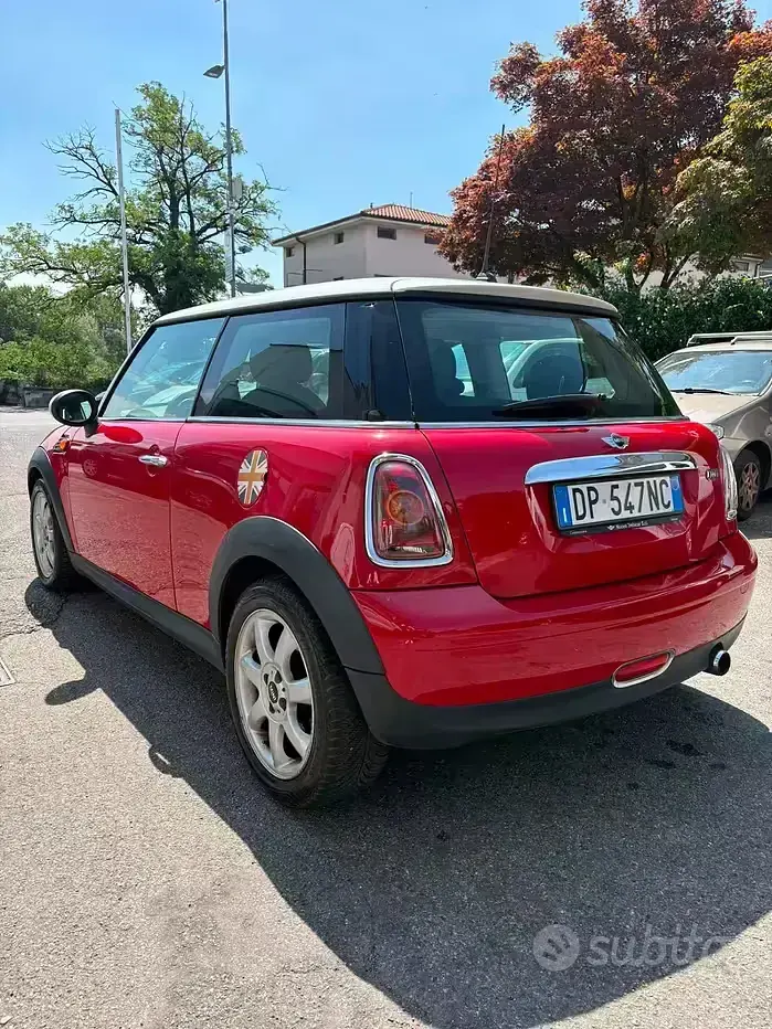 Usata Mini ONE Chili 95 CV (69 kW) 2008 Rosso Utilitaria